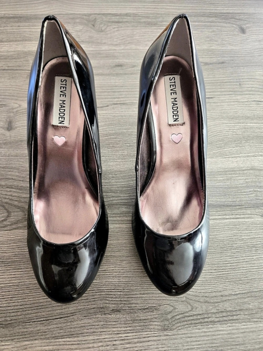 Steve Madden JARIANA Patent Pumps in Black US 6_190